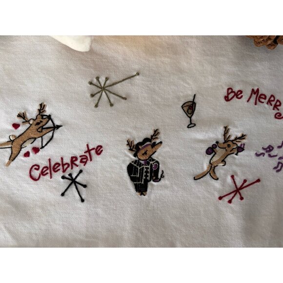 9 Ft Pottery Barn Winter Christmas Embroidered Table Runner - Picture 9 of 10